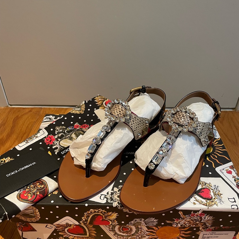 Dolce & Gabbana ceystal embellised thong flat  sandals Size 36
